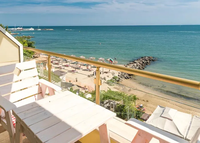 Iris 3* Szveti Vlasz