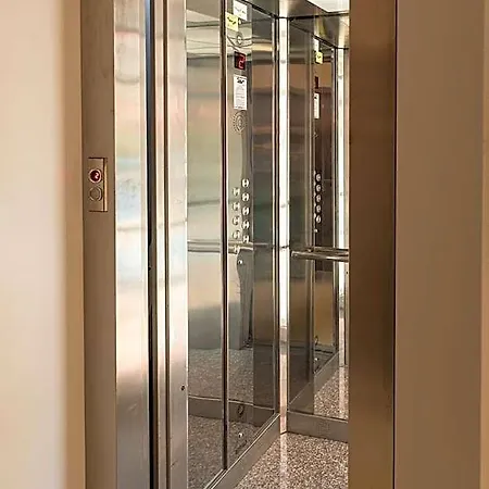 Hotel Iris